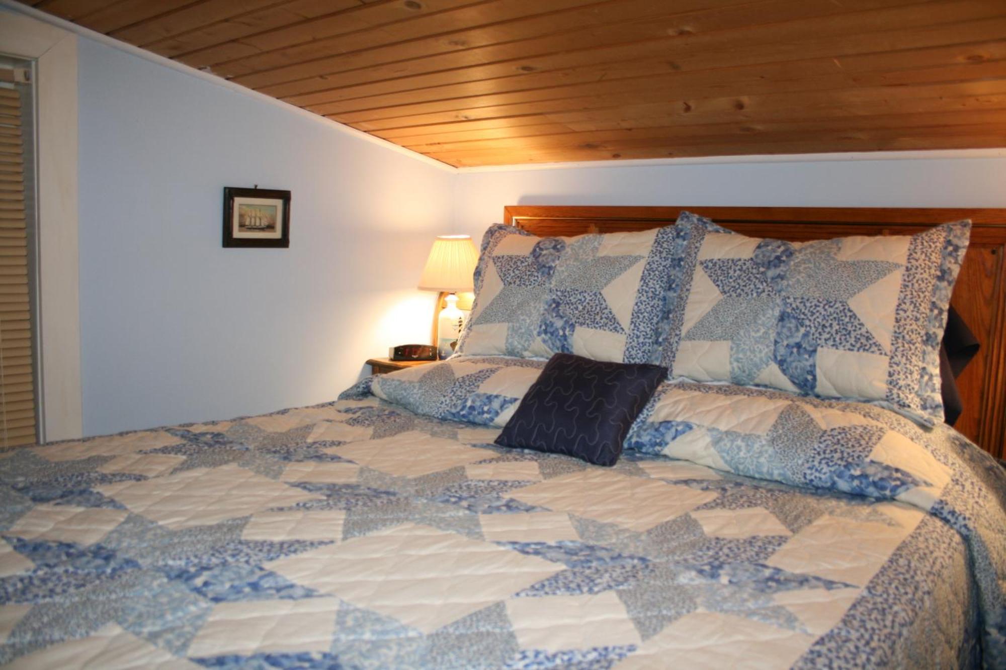 Serendipity Bed And Breakfast Саугатук Екстериор снимка